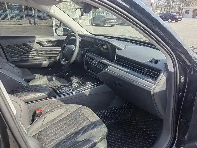 HONGQI HS5 2022