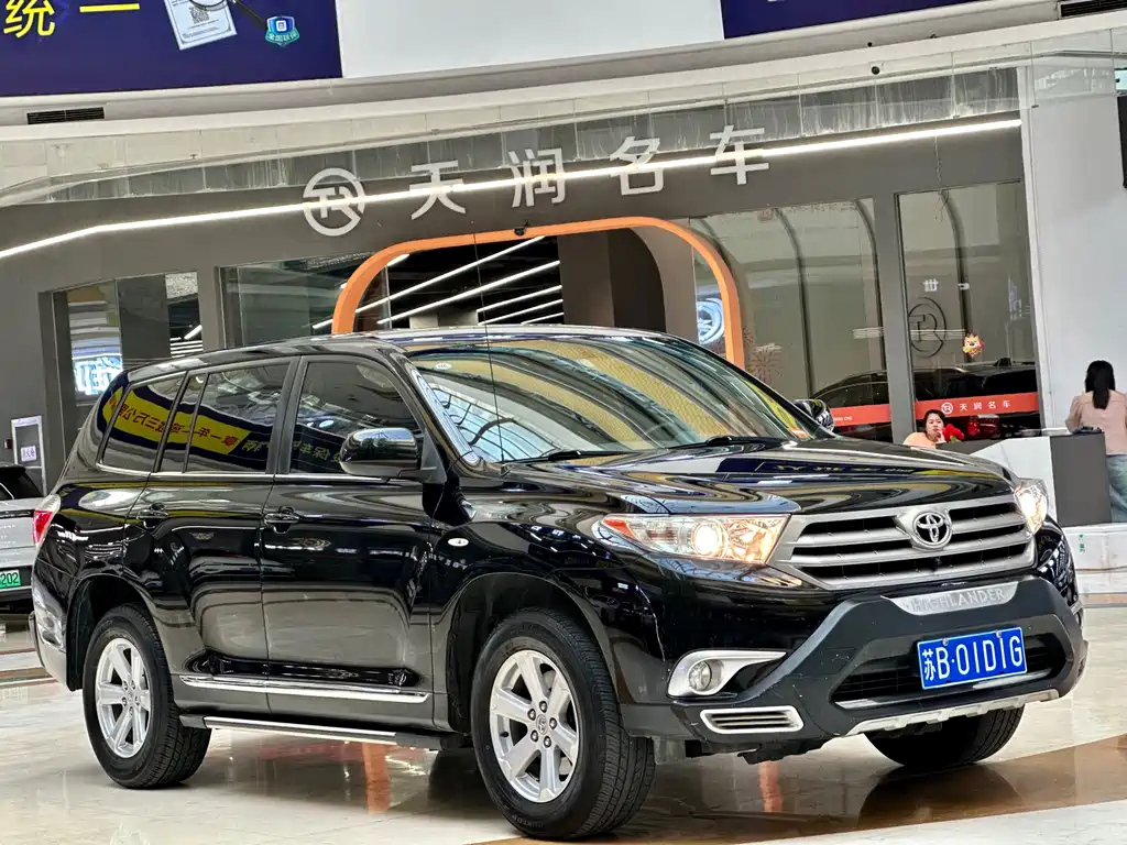 TOYOTA HIGHLANDER 2015
