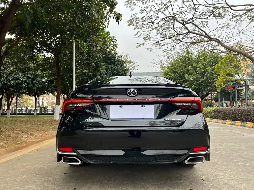 TOYOTA AVALON 2020
