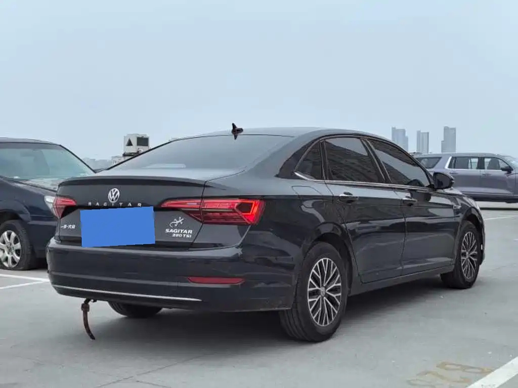 VOLKSWAGEN SAGITAR 2021