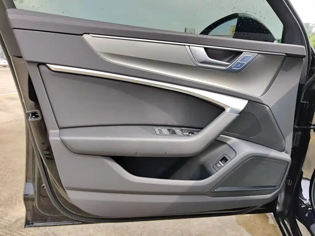 AUDI A6L 2023