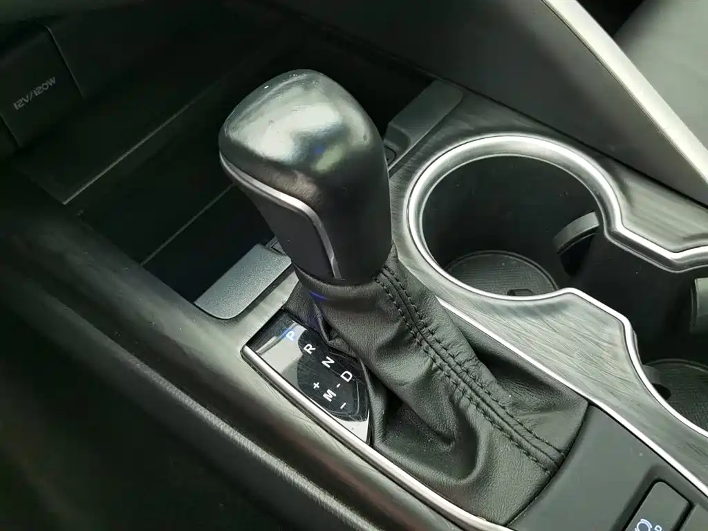 TOYOTA CAMRY 2022