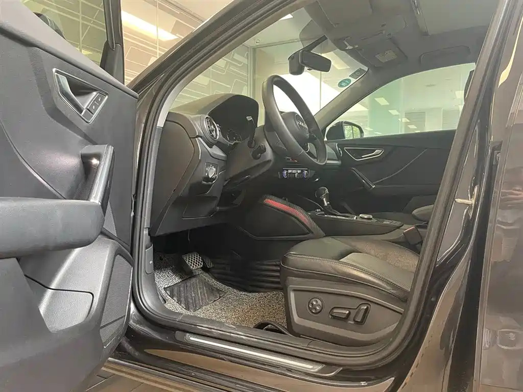 AUDI Q2L 2020