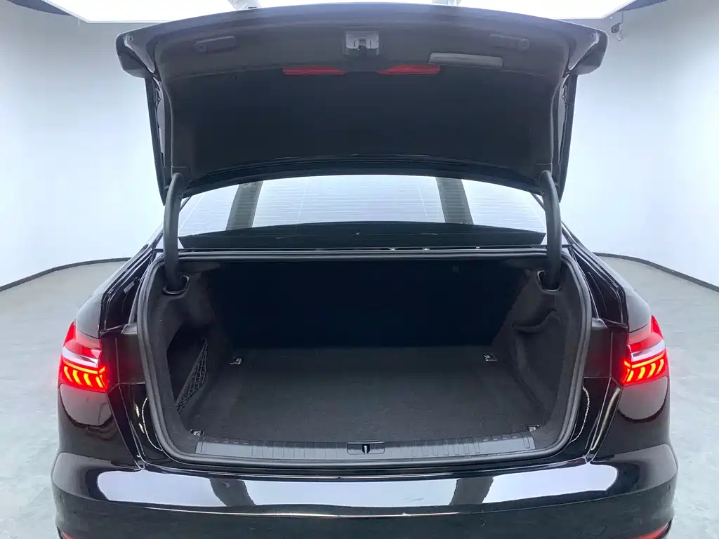 AUDI A6L 2020