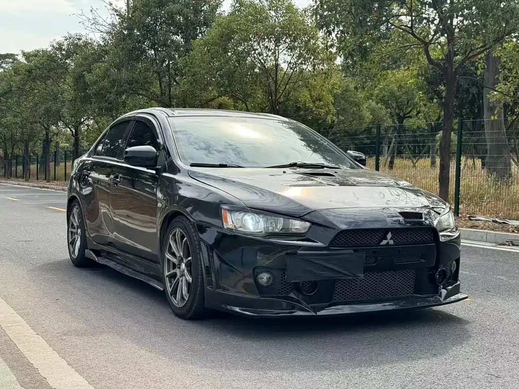 MITSUBISHI LANCER EX 2013