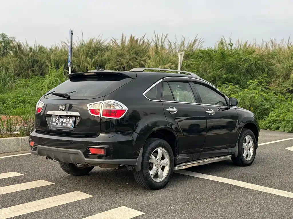 BYD S6 2013