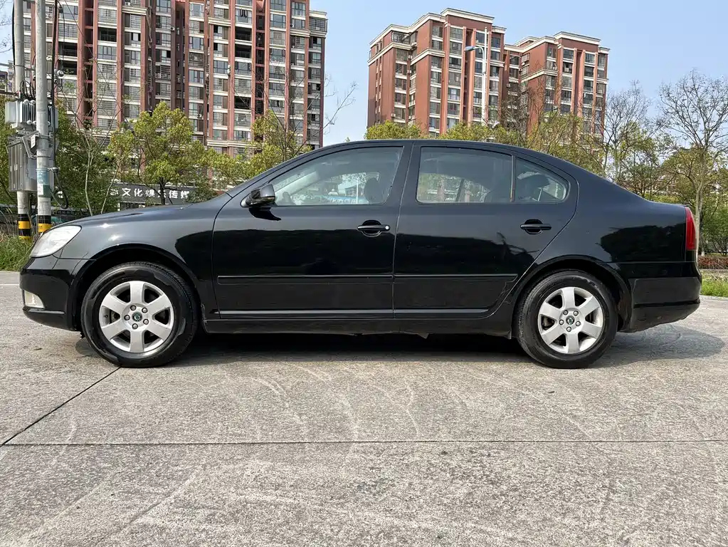SKODA OCTAVIA 2012