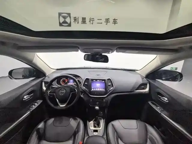 JEEP CHEROKEE 2018