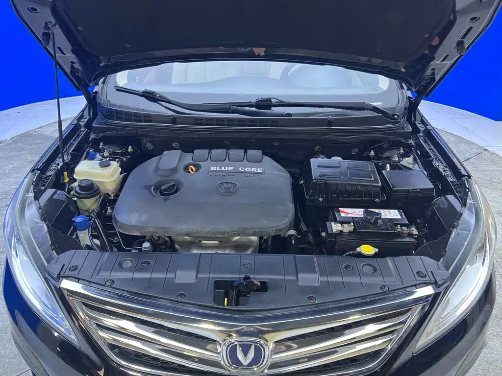 CHANGAN EADO 2015