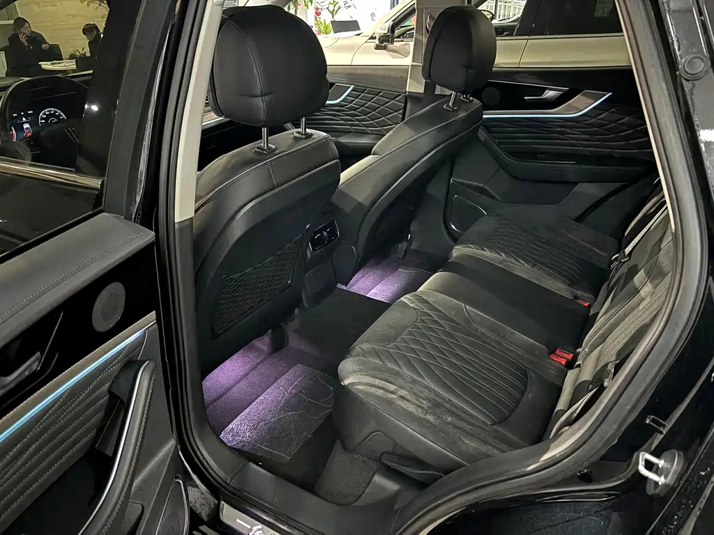 HONGQI HS5 2023