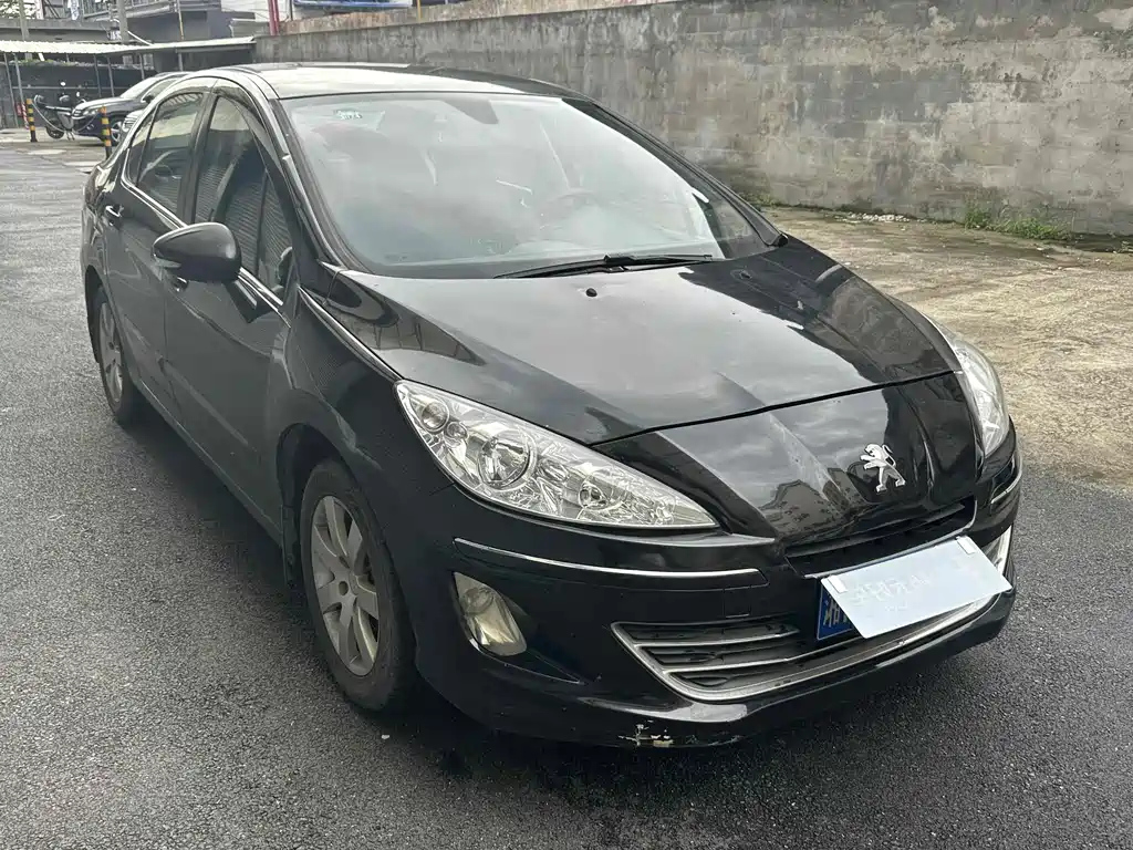 PEUGEOT 408 2013