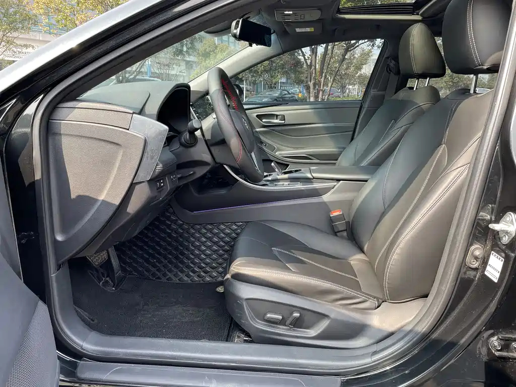 TOYOTA AVALON 2021
