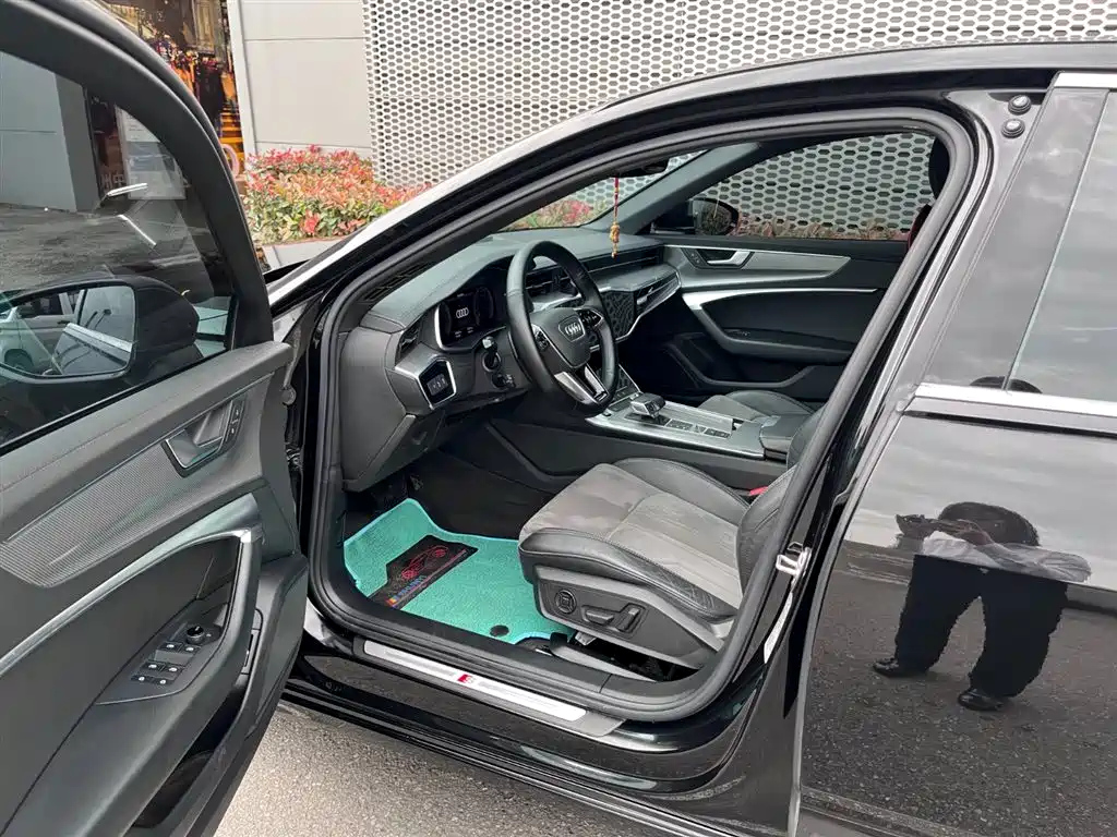 AUDI A6L 2021