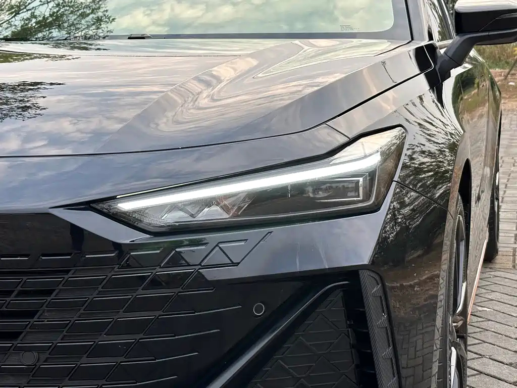 CHANGAN UNI-V 2023