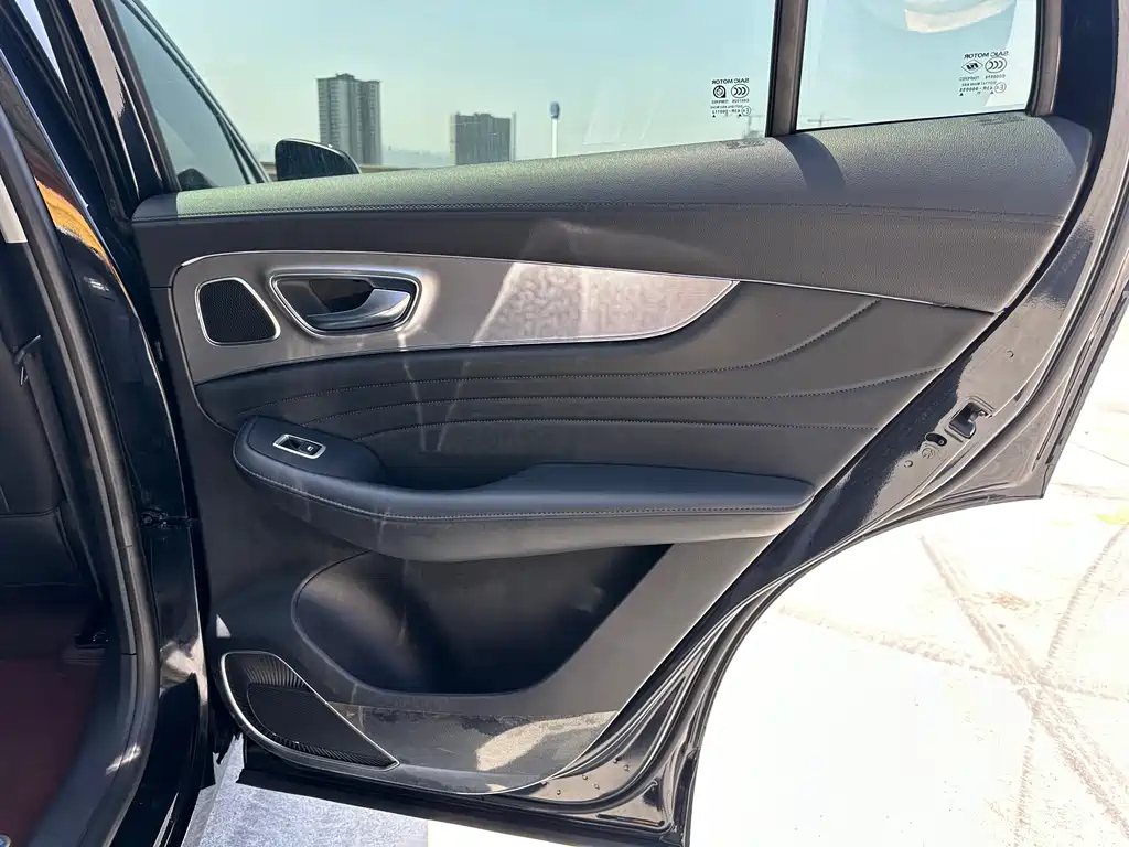 ROEWE RX5 MAX 2021