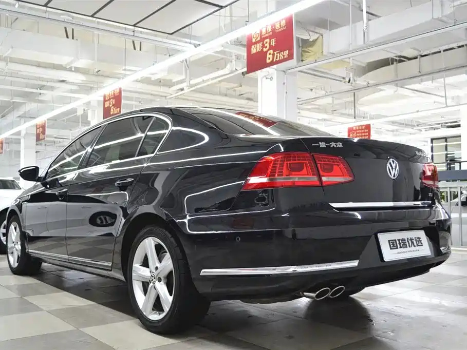 VOLKSWAGEN MAGOTAN 2014
