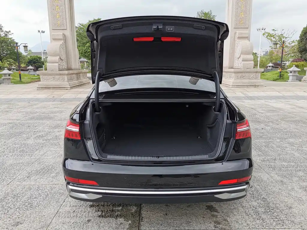 AUDI A6L 2023