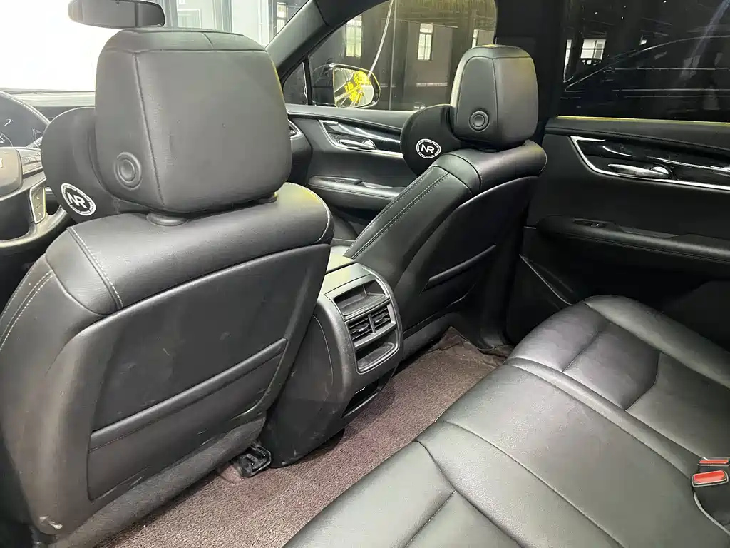 CADILLAC XT5 2022