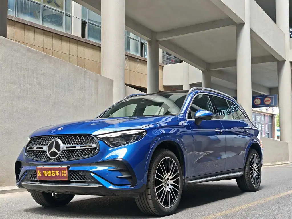 MERCEDES BENZ GLC 2023