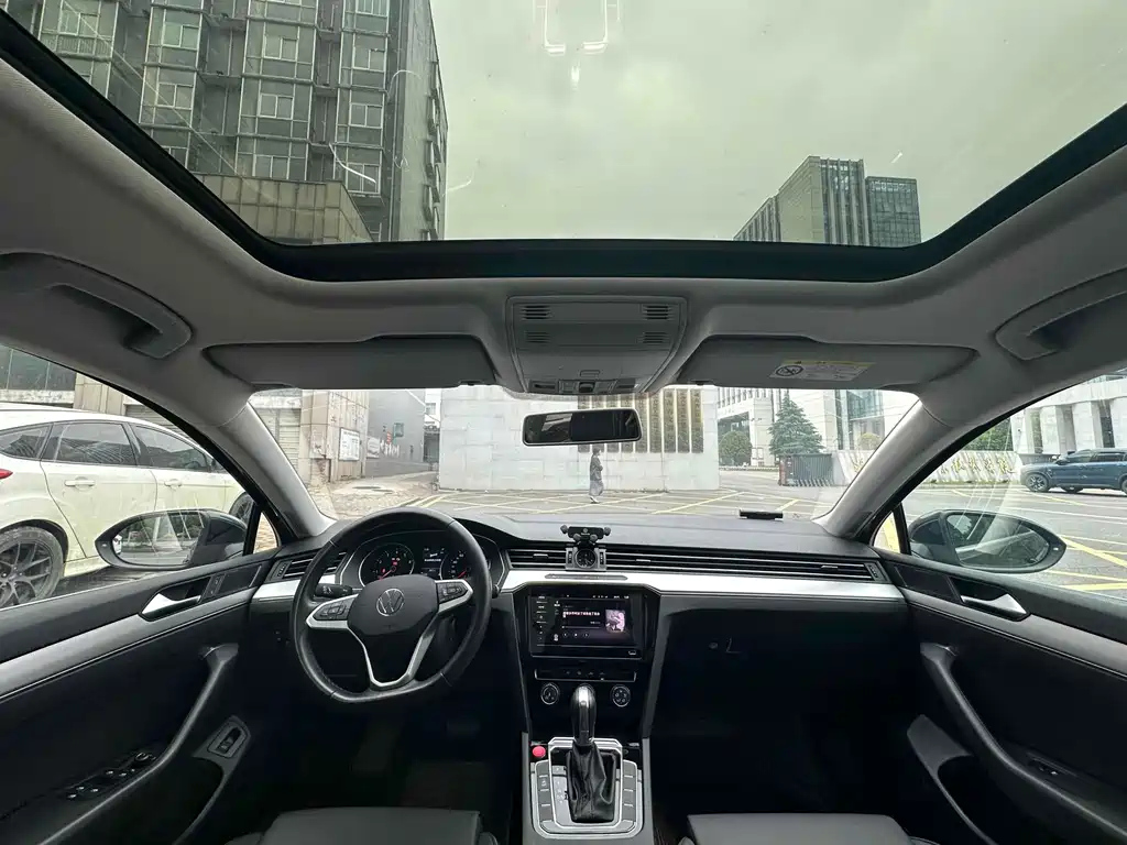 VOLKSWAGEN MAGOTAN 2022