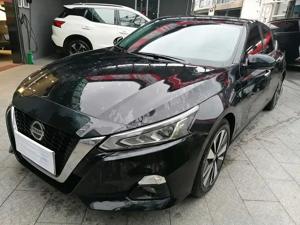 NISSAN TEANA 2022