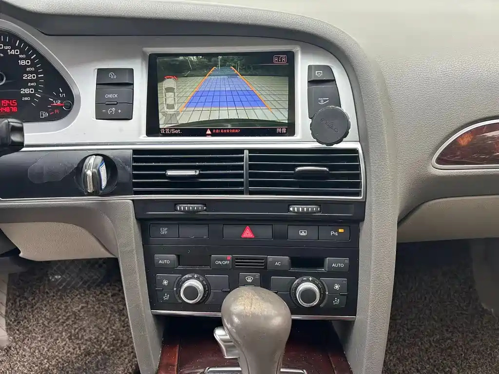 AUDI A6L 2011
