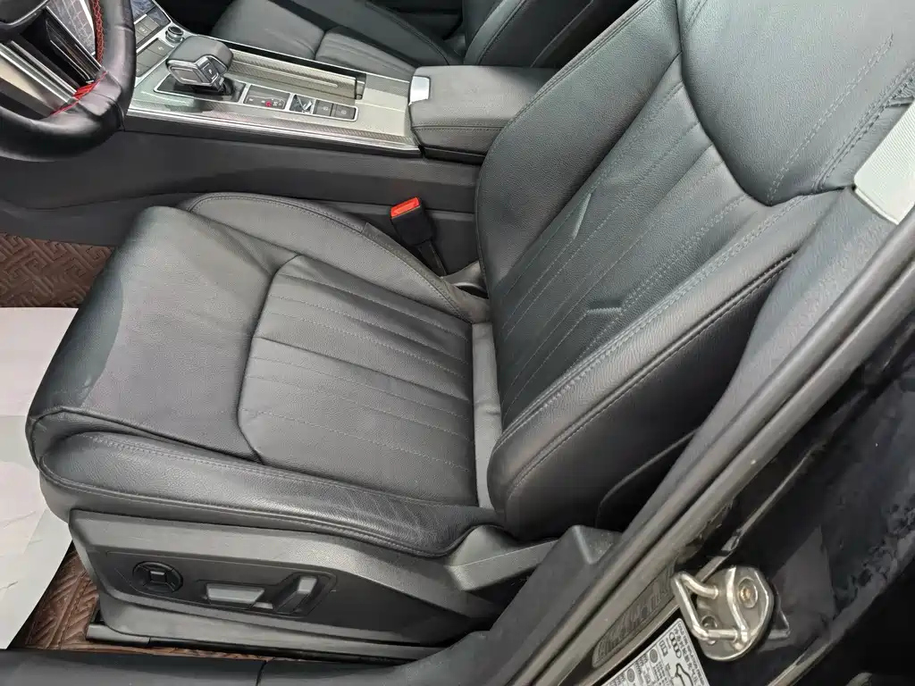 AUDI A6L 2021