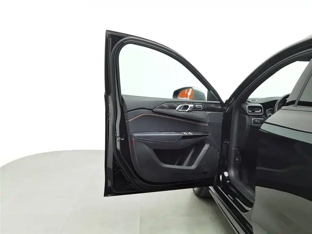 LYNK&CO 02 HATCHBACK 2022