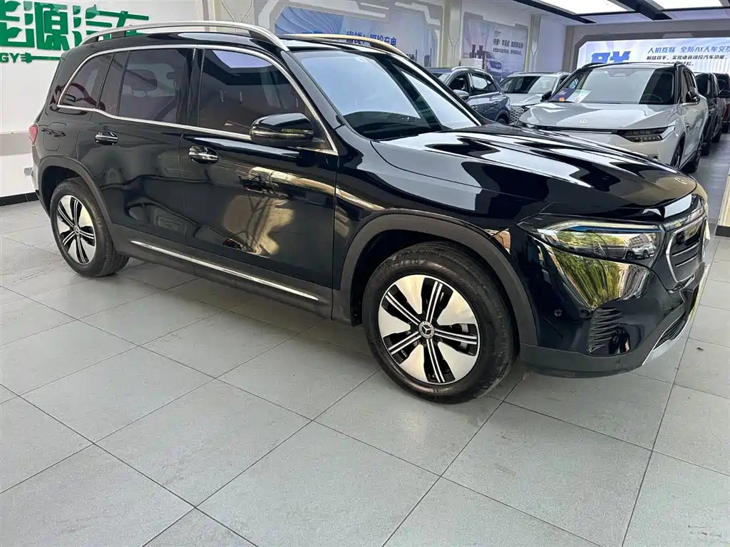 MERCEDES BENZ EQB 2023