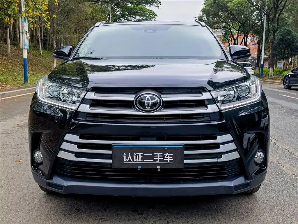 TOYOTA HIGHLANDER 2020