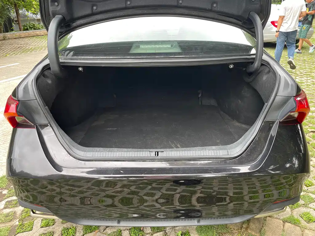 TOYOTA AVALON 2020
