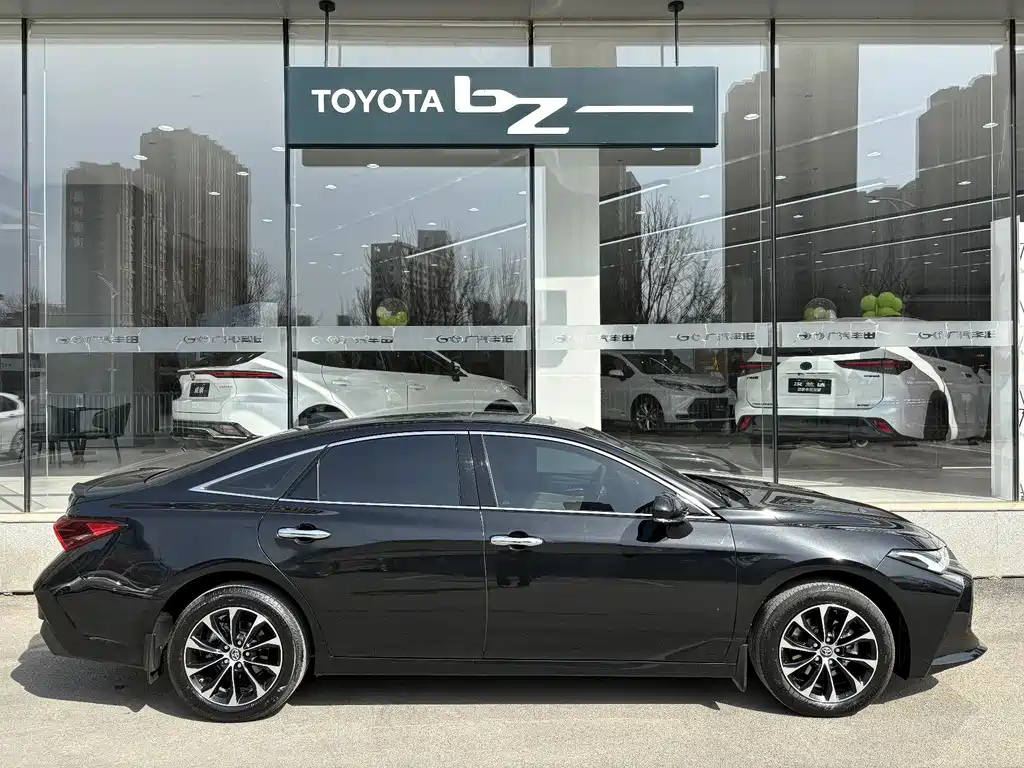 TOYOTA AVALON 2023