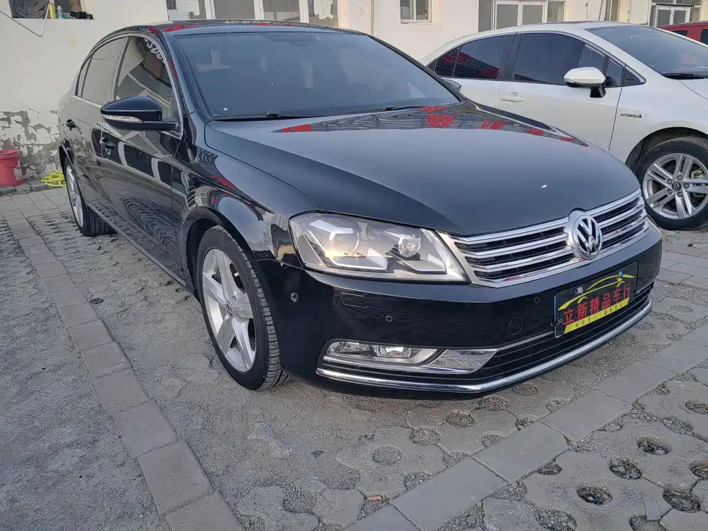 VOLKSWAGEN MAGOTAN 2015