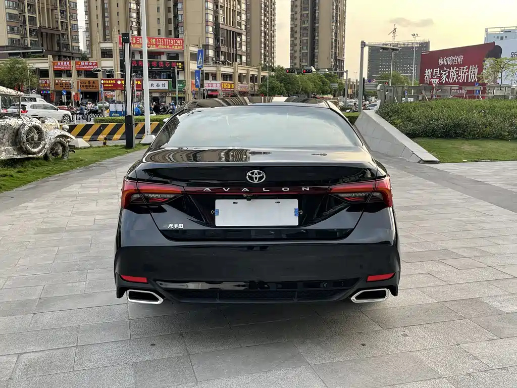 TOYOTA AVALON 2020