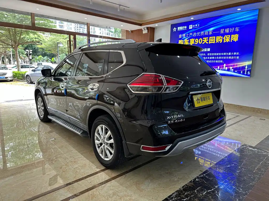 NISSAN X-TRAIL 2019