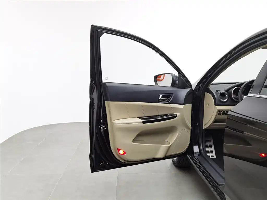 CHANGAN EADO 2014