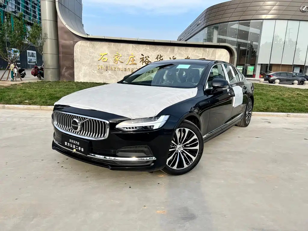 VOLVO S90 2024