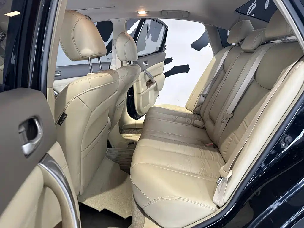 NISSAN TEANA 2012