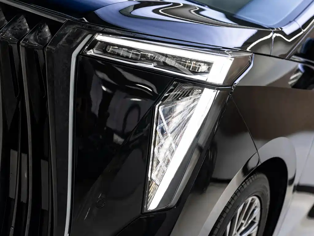 TRUMPCHI M8 2023