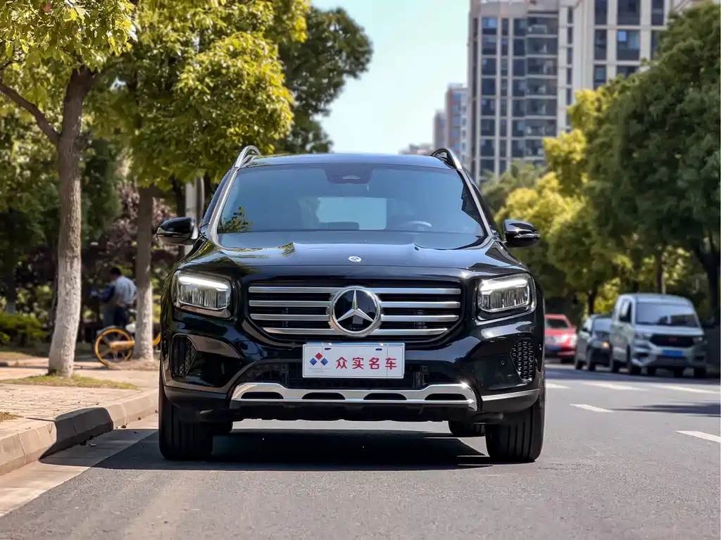 MERCEDES BENZ GLB 2024
