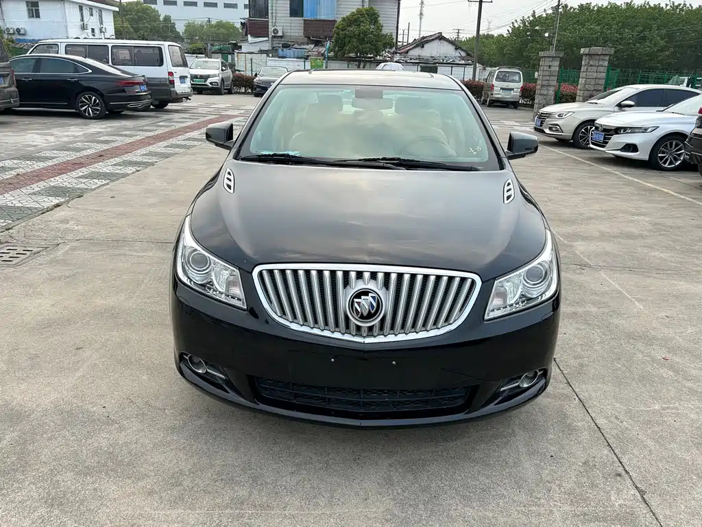 BUICK LACROSSE 2012