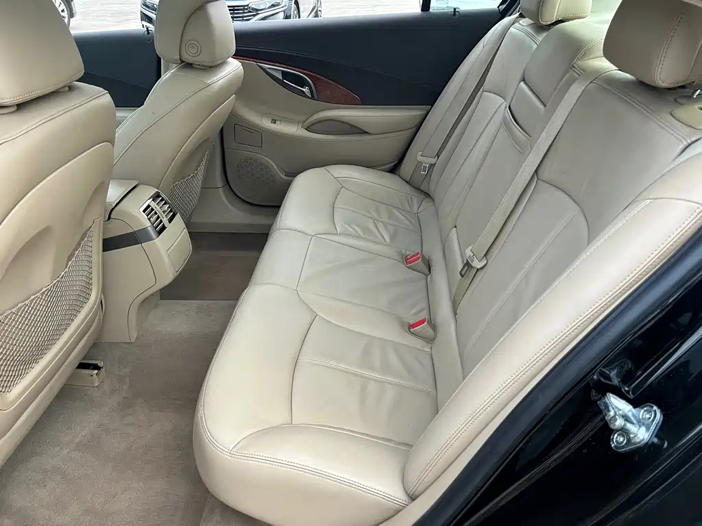 BUICK LACROSSE 2012