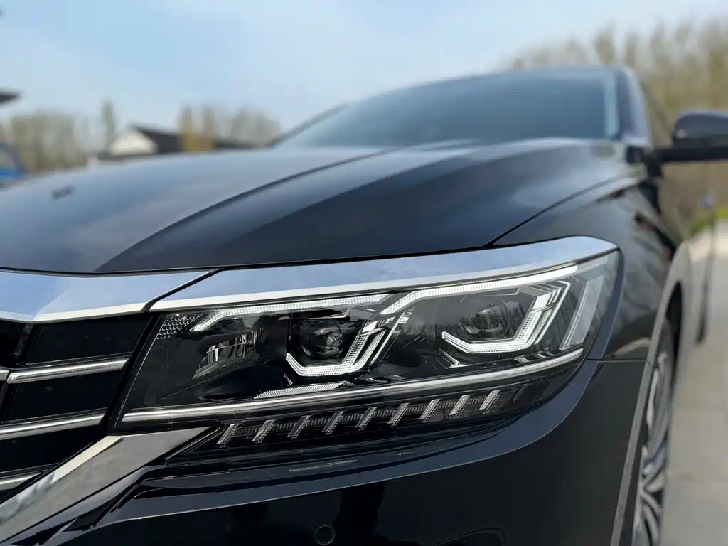 VOLKSWAGEN PASSAT 2020