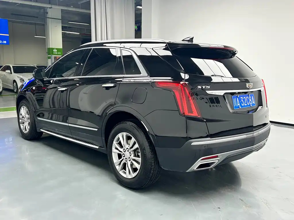 CADILLAC XT5 2020