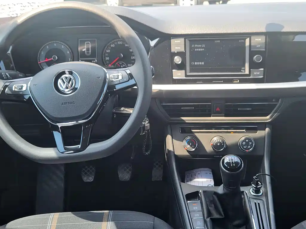 VOLKSWAGEN LAVIDA 2019