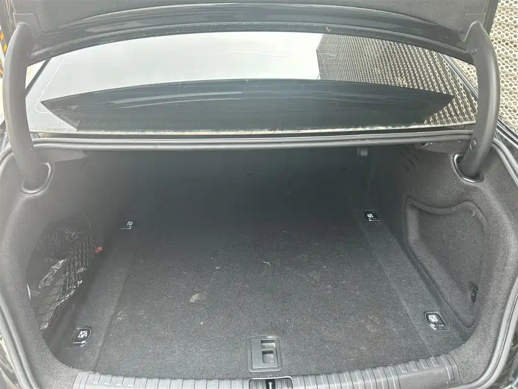 AUDI A6L 2020