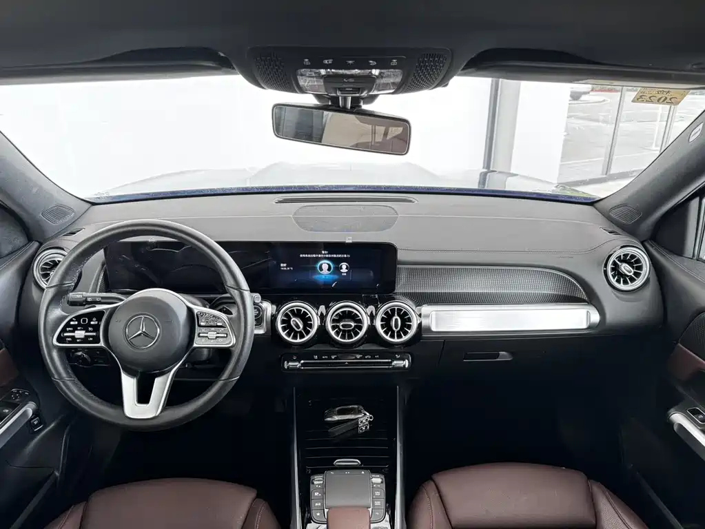 MERCEDES BENZ GLB 2021