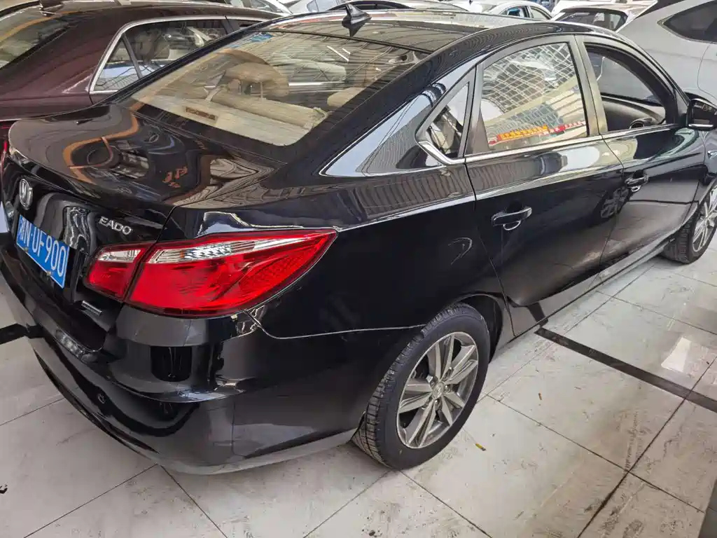 CHANGAN EADO 2016