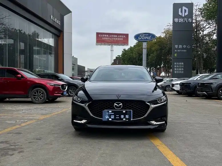 MAZDA 3 AXELA 2022