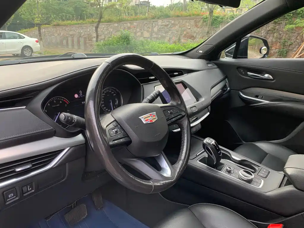CADILLAC XT4 2019